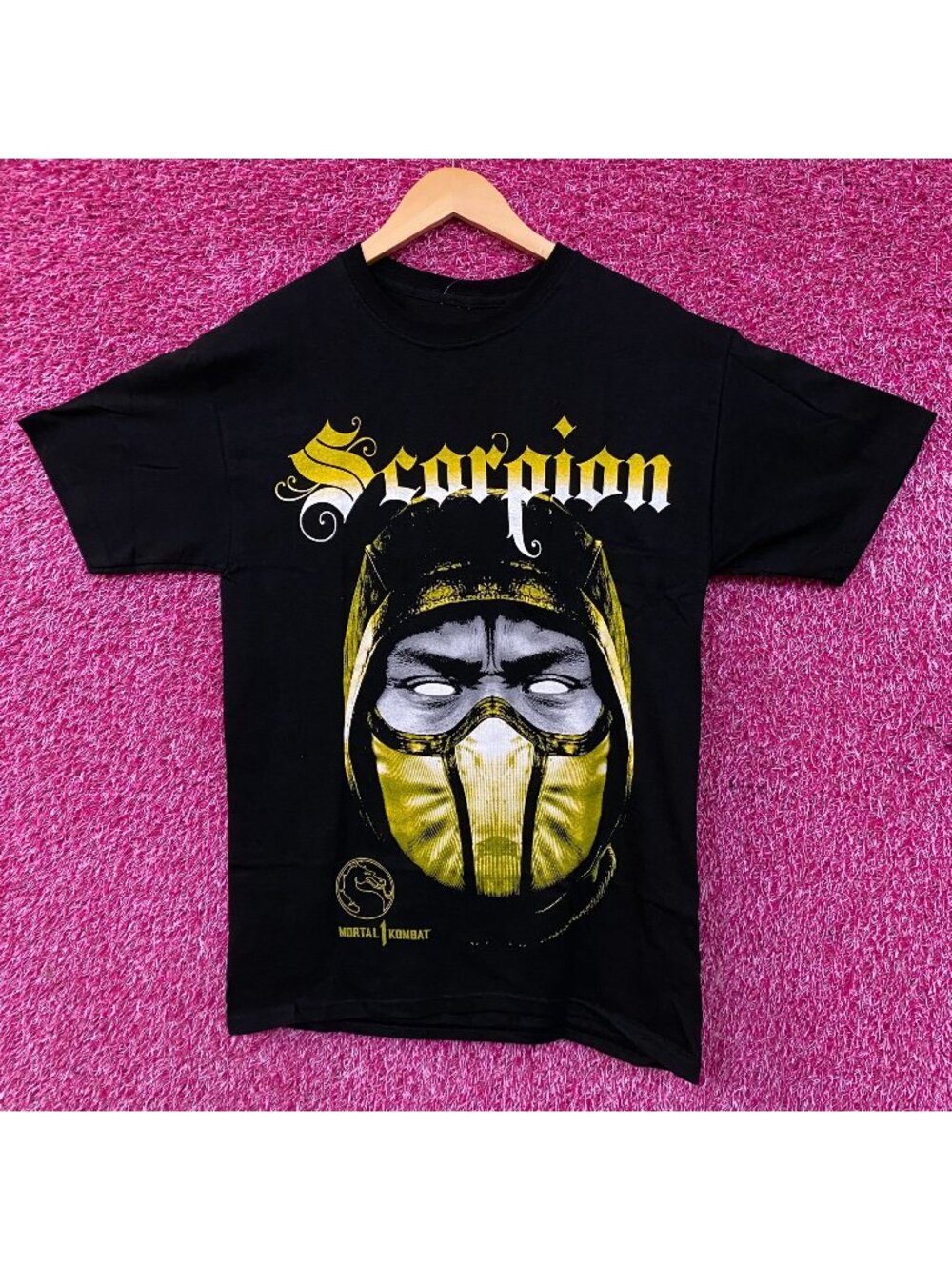 Mortal Kombat Scorpion "Get Over Here!" Game T-Shirt Medium